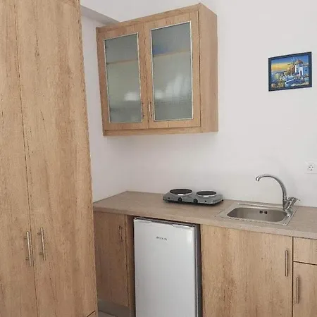 Irini * Kamari (Santorini)