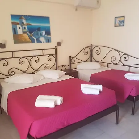 Irini Apartment Kamari (Santorini)
